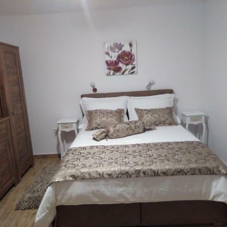 Apartment Center Roko Split Bagian luar foto
