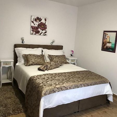 Apartment Center Roko Split Bagian luar foto