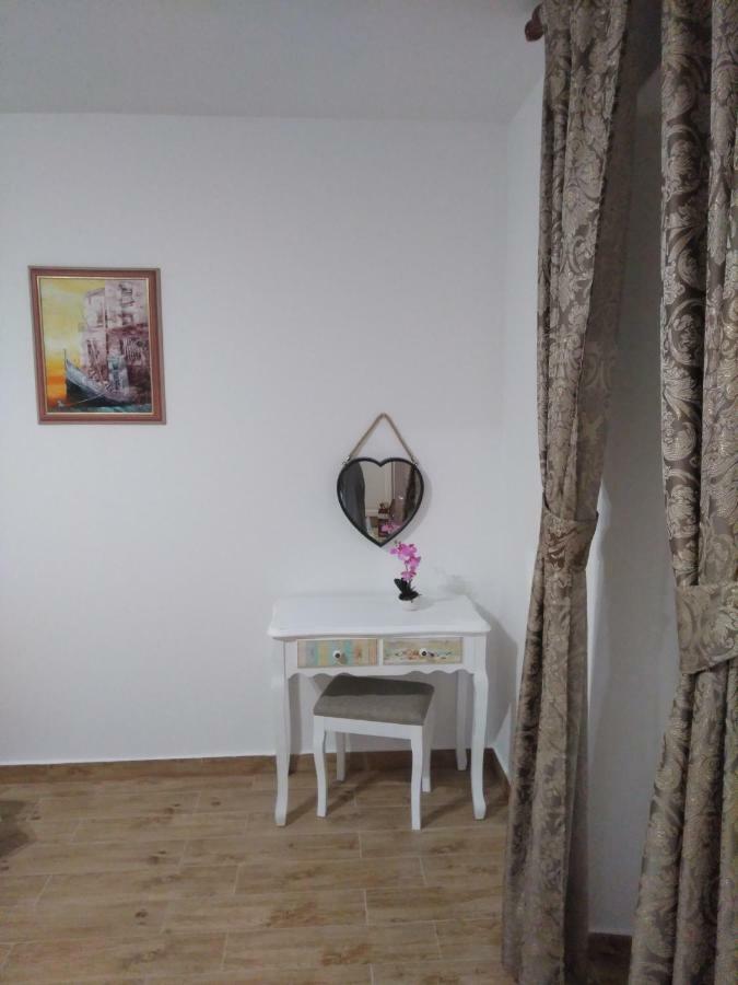 Apartment Center Roko Split Bagian luar foto