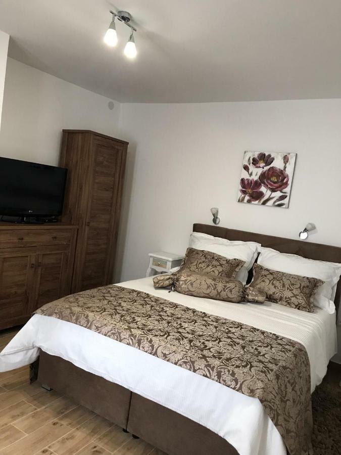 Apartment Center Roko Split Bagian luar foto