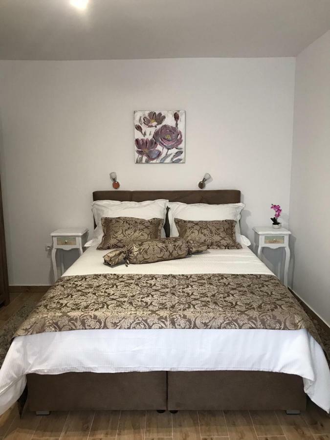 Apartment Center Roko Split Bagian luar foto
