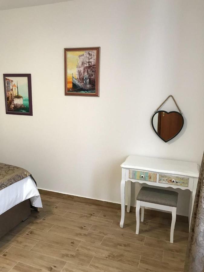 Apartment Center Roko Split Bagian luar foto